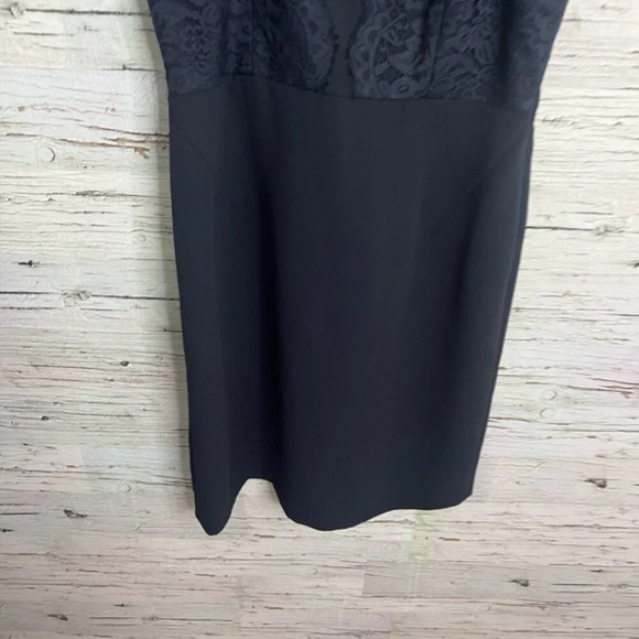 Tahari Arthur S. Levine Dress, 8 blue sheath lace - Picture 2 of 7